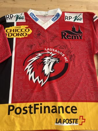 Vend maillot Lausanne Hockey Club signé par toute l’équipe