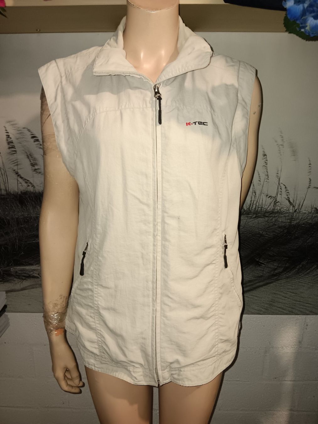 Gilets & Westen: K-TEC  Gilet/Weste  Taille / Grosse 40 (M) – Gebraucht aus Cossonay-ville von Super-Price-Quality