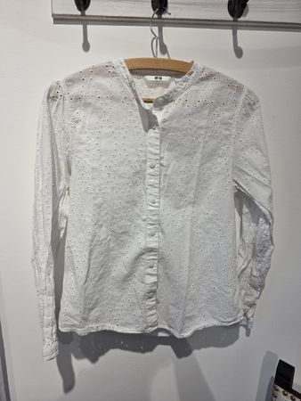 Uniqlo Bluse Lochstickerei weiss Grösse XS guter Zustand