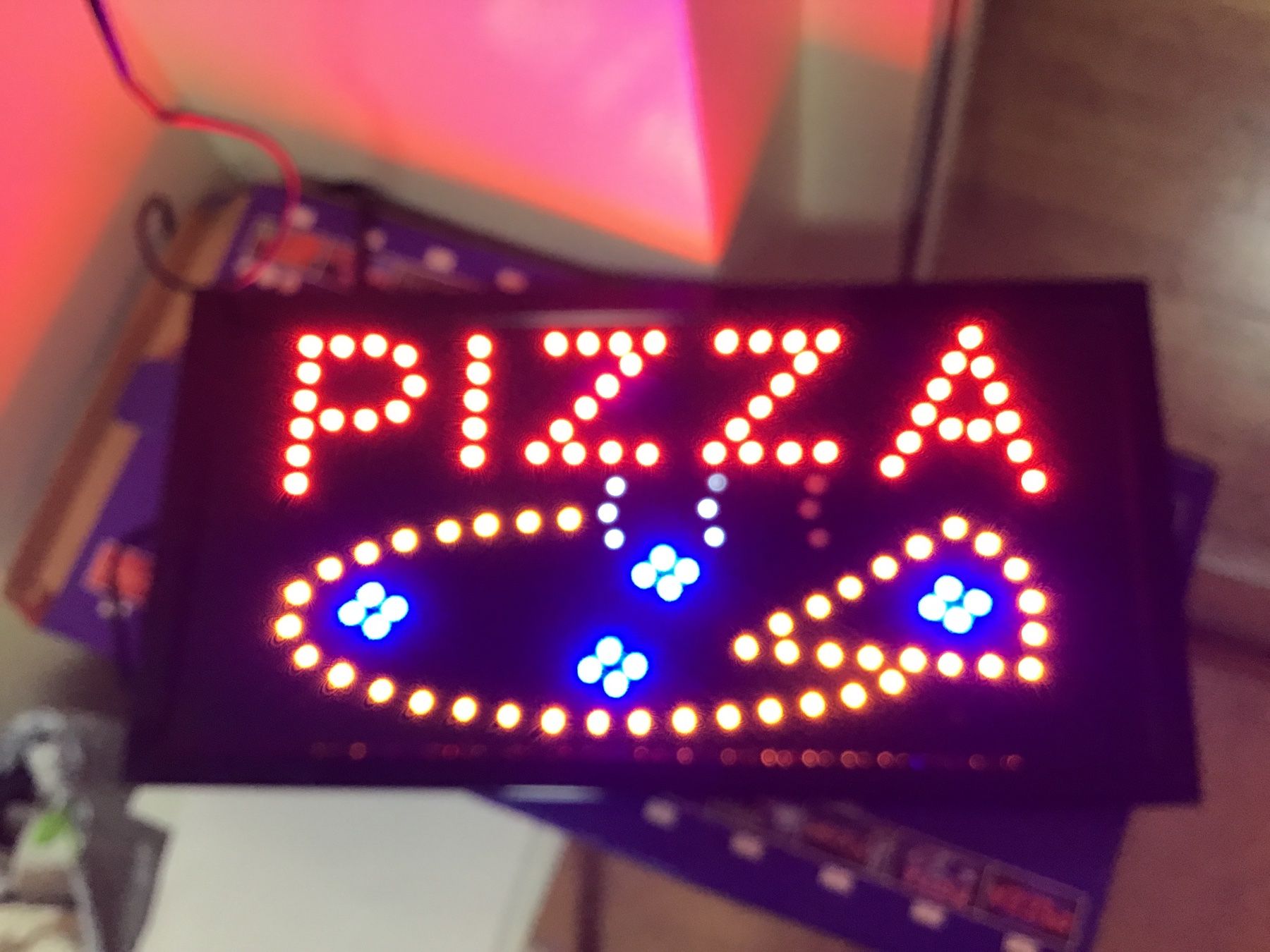 Toutes les décorations: Enseigne led pizza – Neuf avec emballage d'origine à Lausanne par topthai