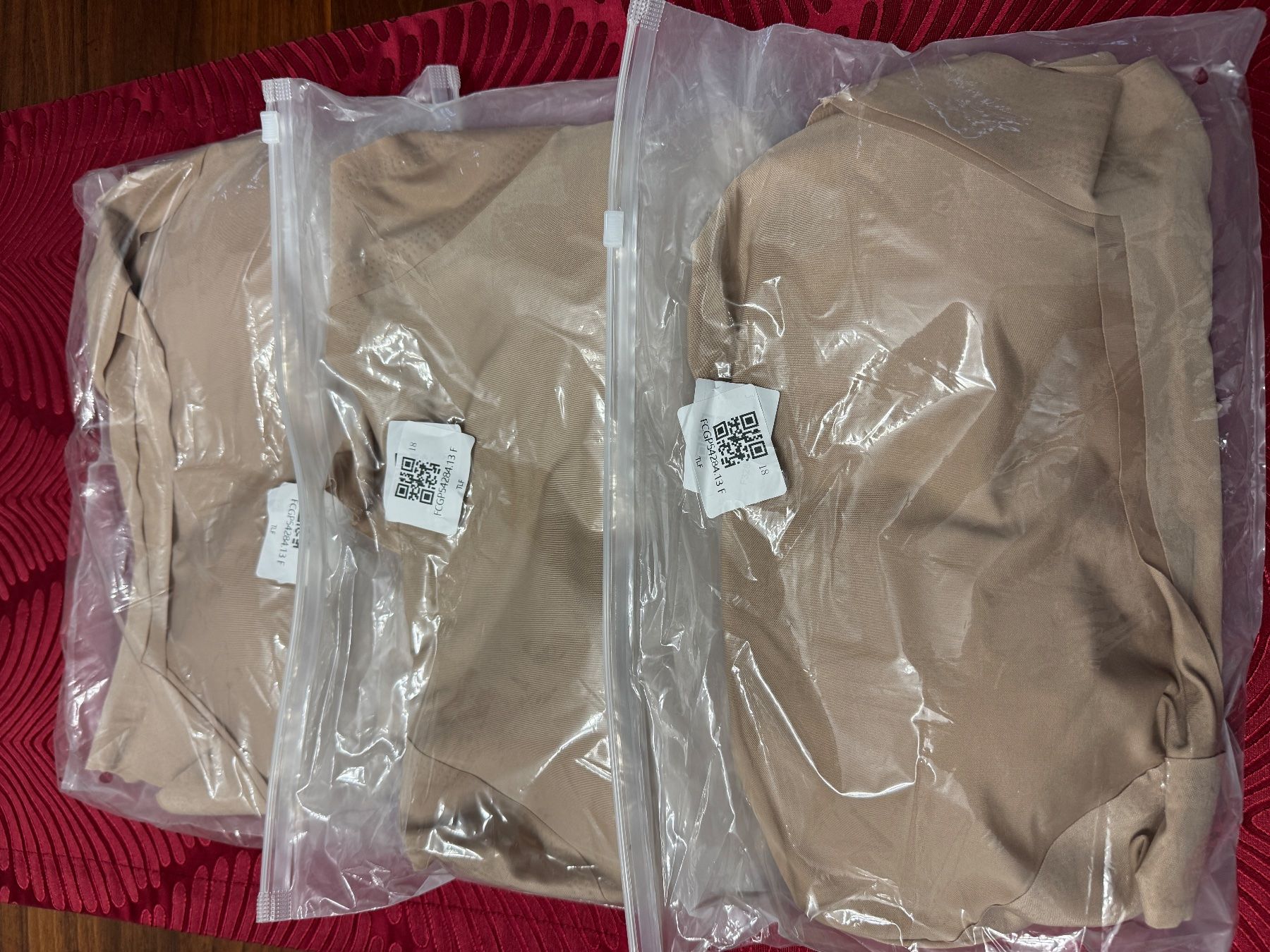 Tops: 3 Stück IngridTop – Neu und originalverpackt aus Wolhusen von albaro01 3