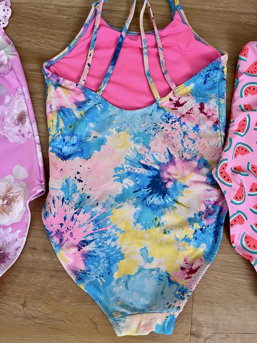 Costumi da bagno & Bikini: Badeanzüge Set Gr. 116/122 – Usato da Kradolf venduto da AlexiaEugster 6