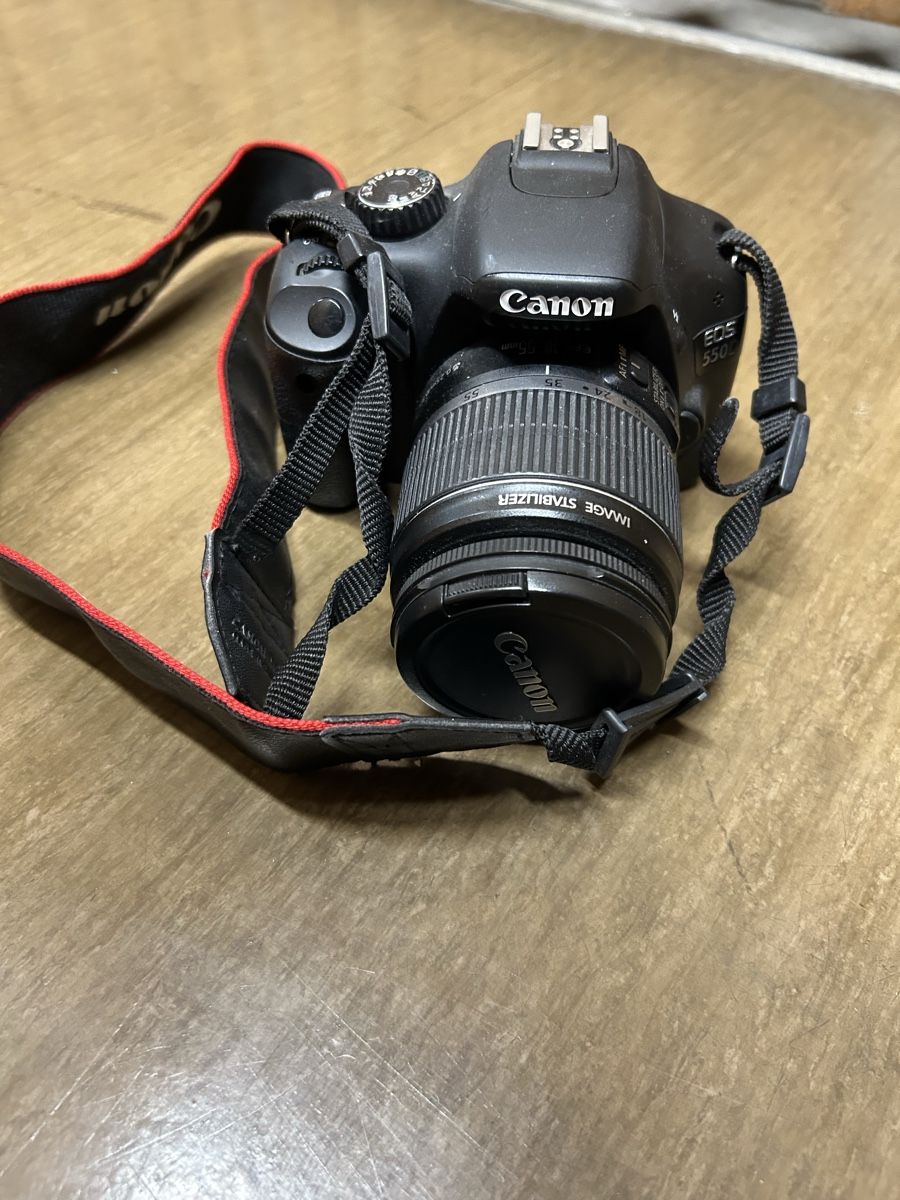 Canon Fotocamera: Canon EOS 550D – Usato da Bern venduto da nui_6vmk