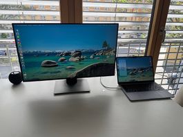 Dell UltraSharp U2720Q in top Zustand