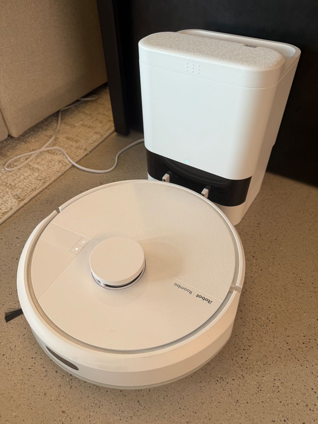 Irobot Aspirateurs & Accessoires: iRobotRoomba® 105 Combo Roboter + AutoEmpty™ Dock – D'occasion à Zürich par Annsophie 2