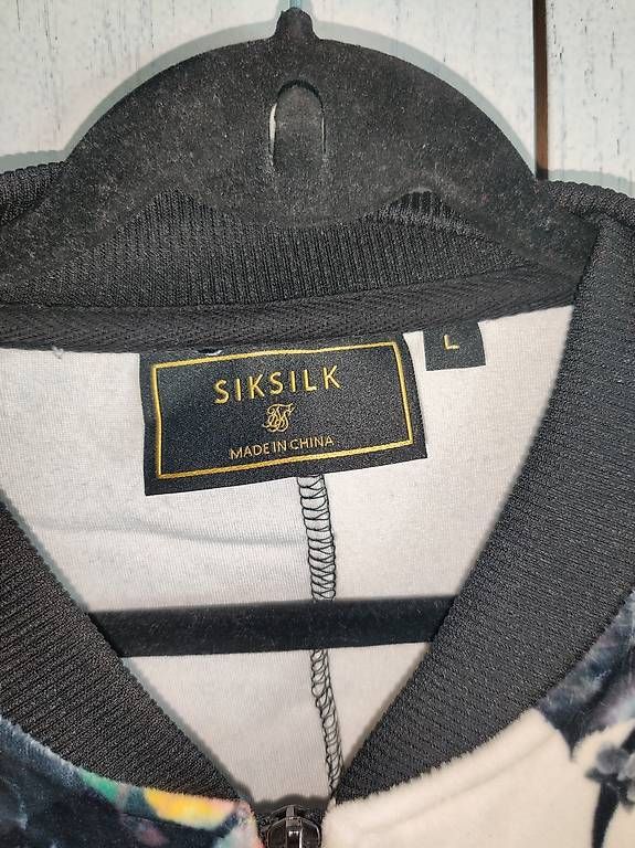 Jacken: SIKSILK Bomberjacke Grösse Large  – Gebraucht aus Hinterforst von Metz69 2
