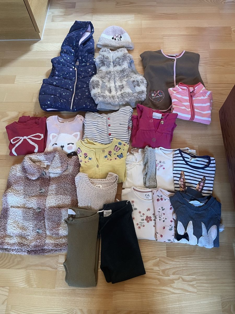 Lotti & Set di vestiti: Kleiderpaket Mädchen 92/98 – Usato da Rorschacherberg venduto da kat_7lhp