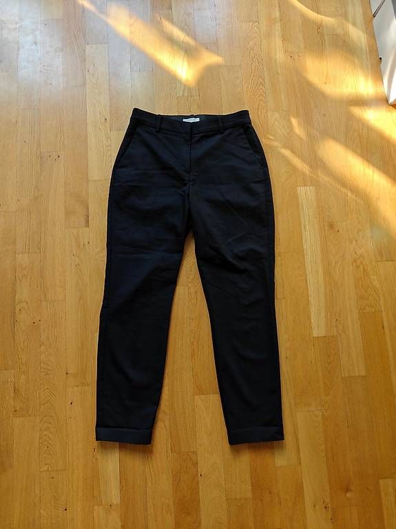 Pantaloni: Schwarze Hose von H&M – Nuovo e nell'imballaggio originale da Bern venduto da ann_v98b