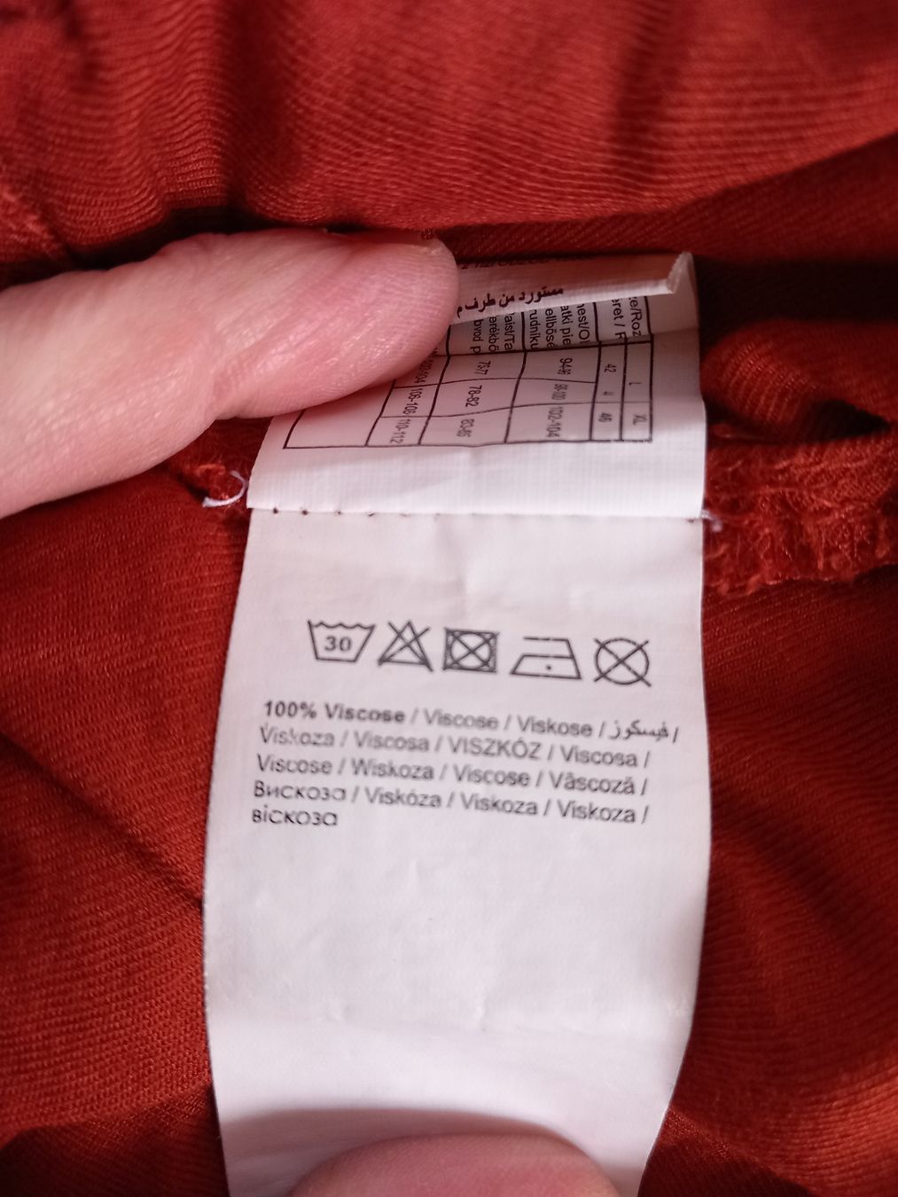 Pimkie Pantaloni: Short en viscose rouille Pimkie – Usato da Faoug venduto da per_kp6r 2