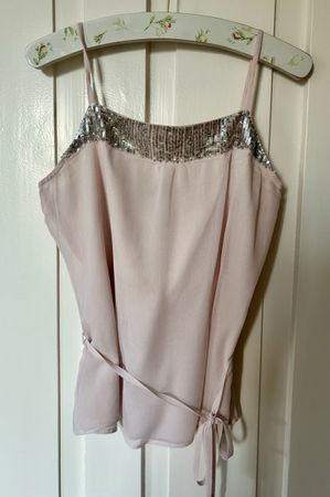 Saint Tropez Top M, pink with sequins, all year vibes!