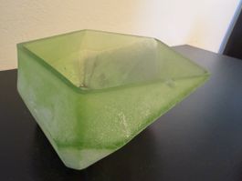Moderne geometrische Glas-Schale / Vase in Hellgrün 23x20 