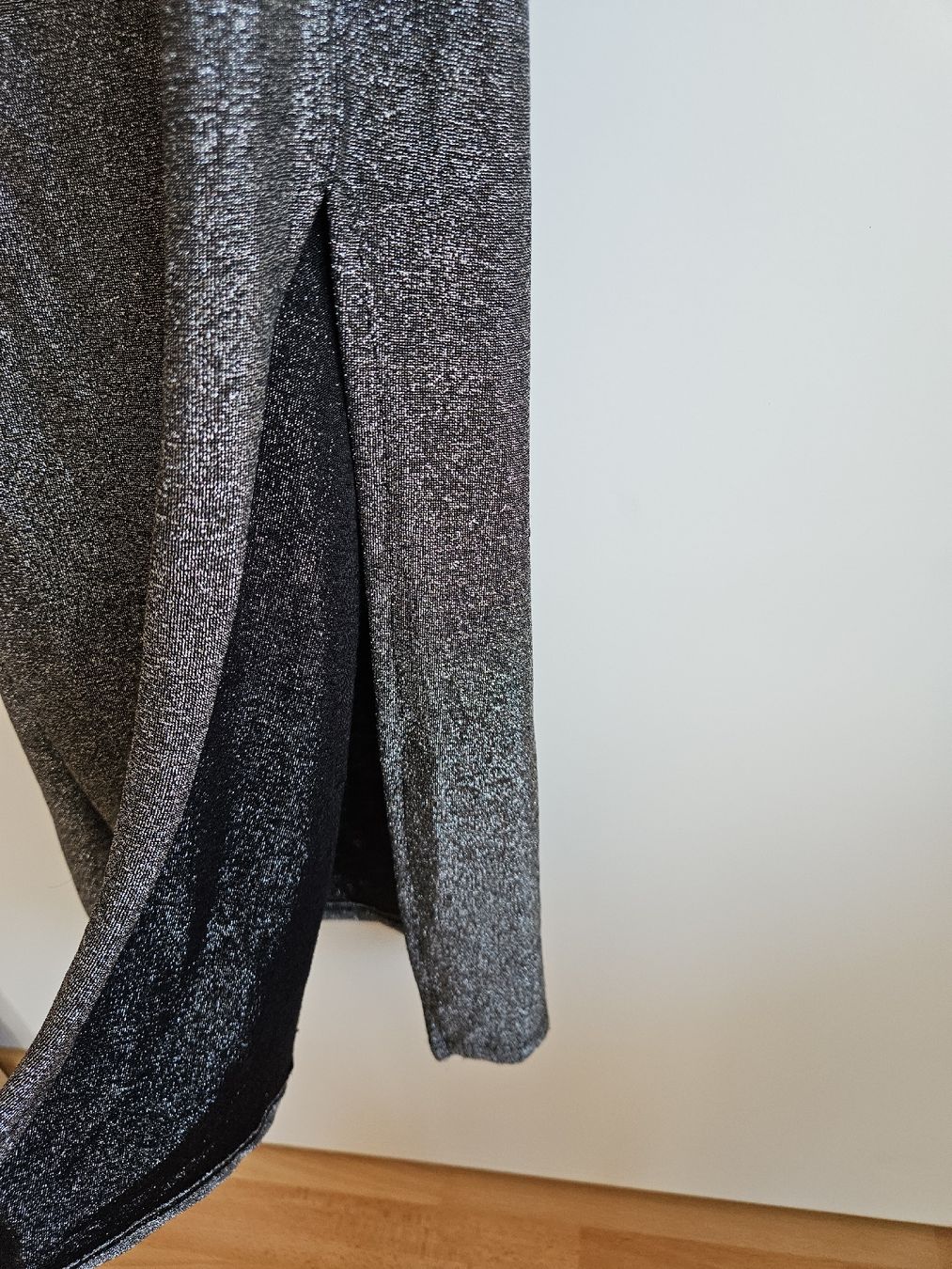 Vestiti: Silbernes /Metallic Glitzer- Kleid / Abendkleid – Usato da Ebikon venduto da SecondChance_byM 3