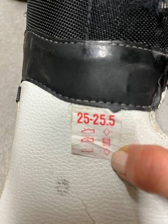 Chaussures femmes: Chaussures de ski Lange, 38 – D'occasion à Botyre (Ayent) par Belleza01 3