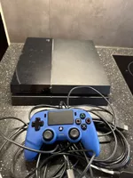 Sony PlayStation 4 PS4 500GB + Controller + alle Kabel