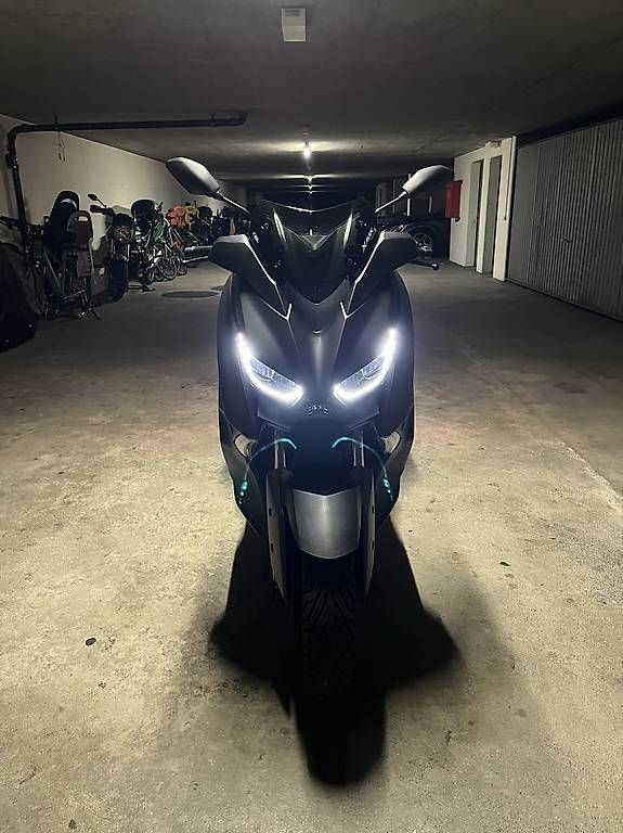 Scooters: Xmax 300 – Neuf avec emballage d'origine à Genève par dav_2krl 1