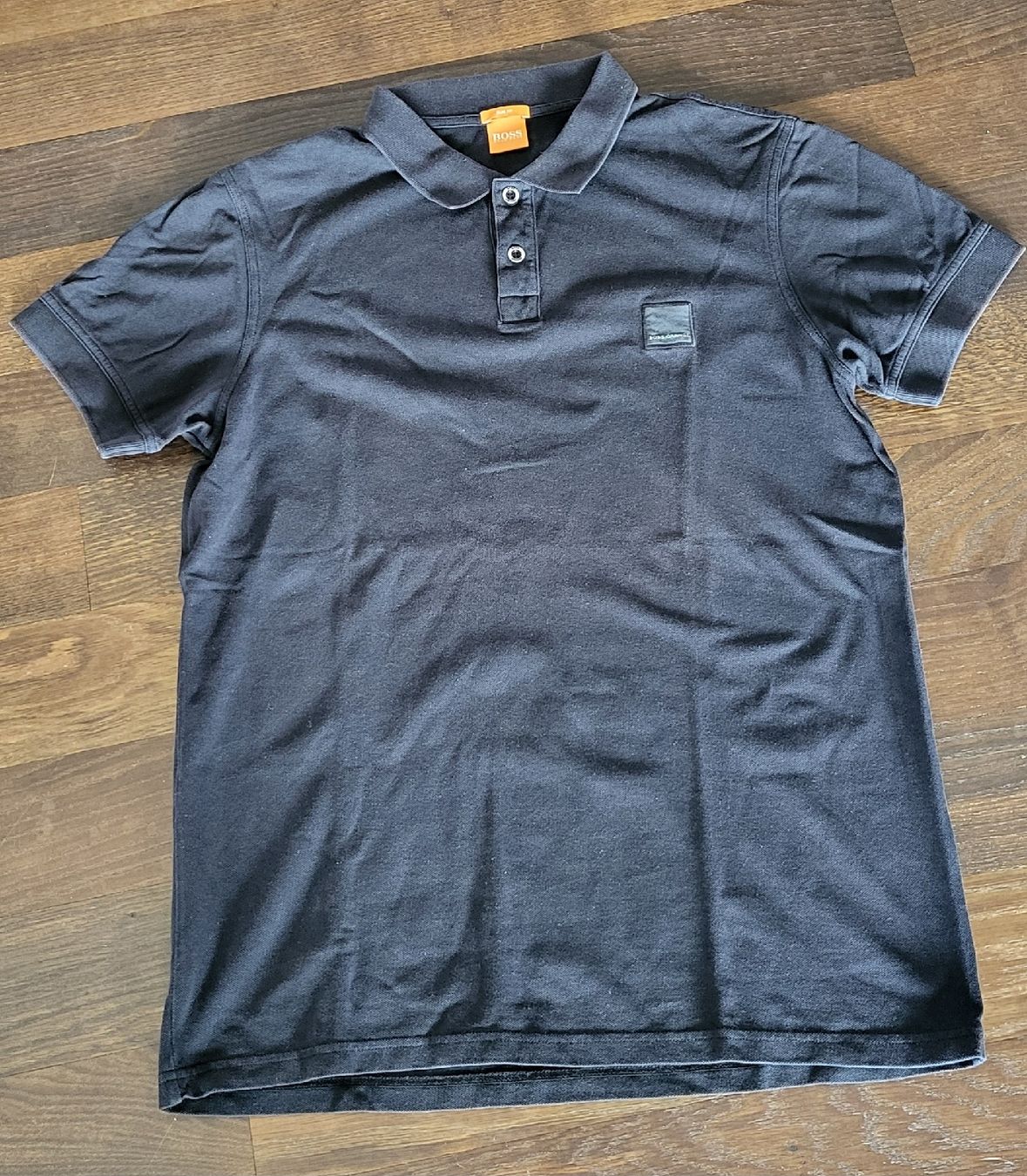 Hugo Boss Magliette Polo: Hugo Boss orange polo Black XL – Usato da Unterseen venduto da rej_lnk9