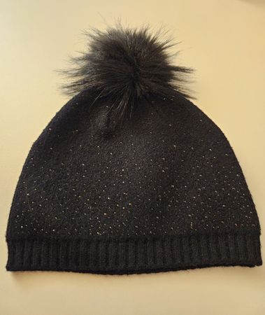 S.Oliver Winter Mütze Schwarz Glitzer Bommel