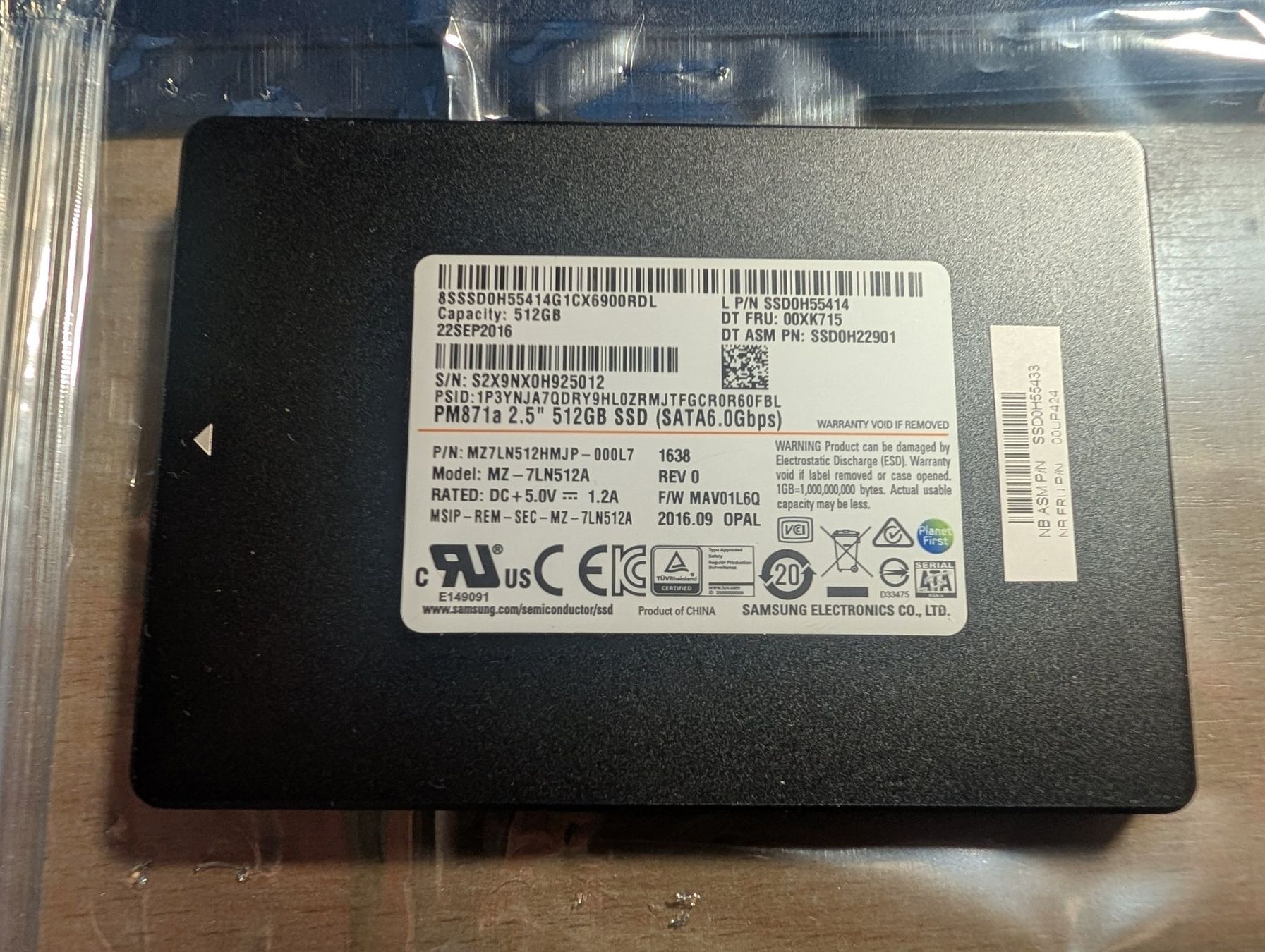Samsung Harddisks: Samsung SSD 512 GB SATA 6.0 GBpS – Gebraucht aus Stans von Magas