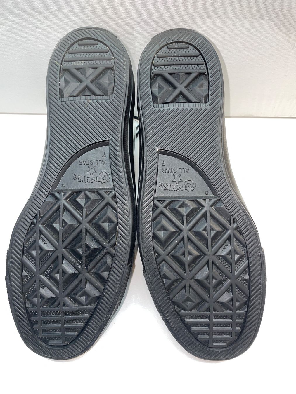 Converse Herrenschuhe: komplett gummiert, schwarze Converse  'ALL STAR' High in 40 – Gebraucht aus Wolfhausen von Mawere 2