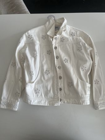 Chanel Jacke weiss