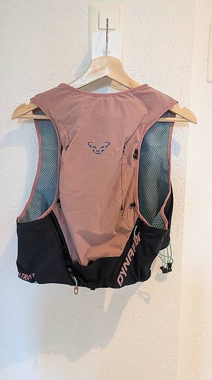 Dynafit Zaini: Sac-à-dos trail Dynafit Ultra12 – Nuovo (secondo la descrizione) da Mollie-Margot venduto da dro_fg7x