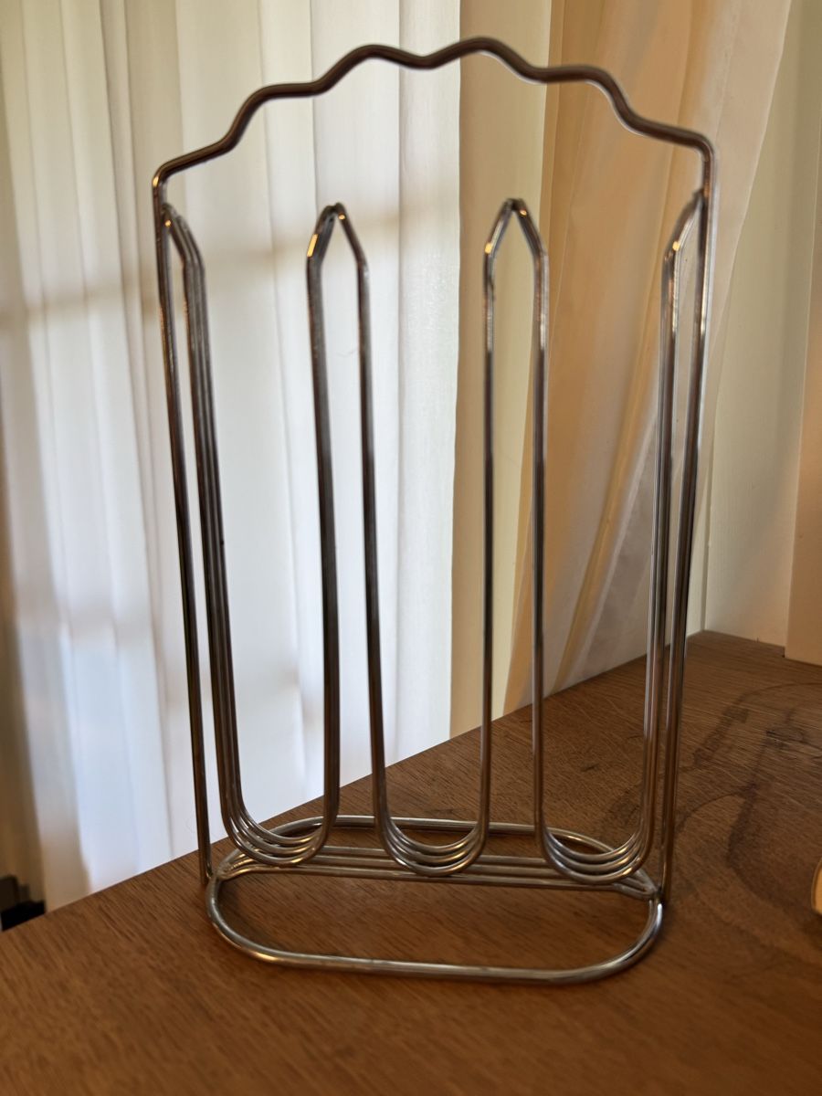 Autres articles pour la maison: Kapselspender Silber – Neuf (Voir description) à Kehrsatz par Cheryl04