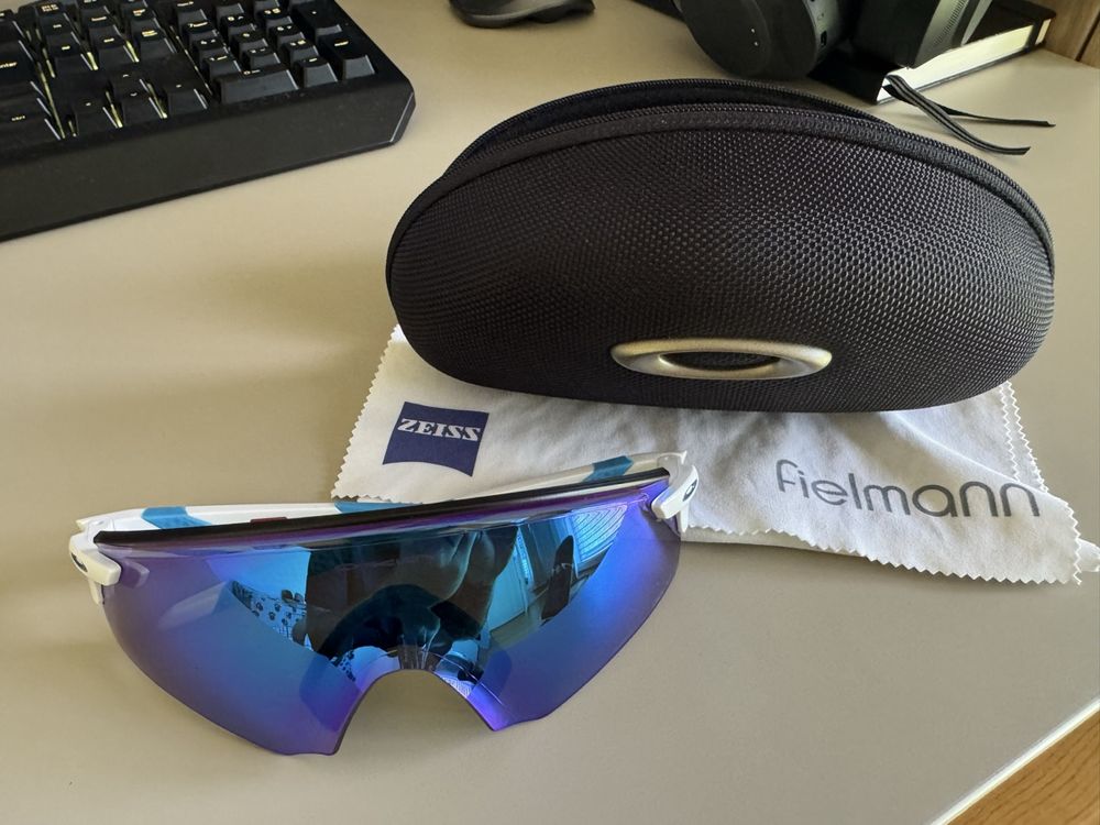Oakley Encoder Blau/Weiss (Gebraucht) in für CHF 90 – mit Lieferung auf ...