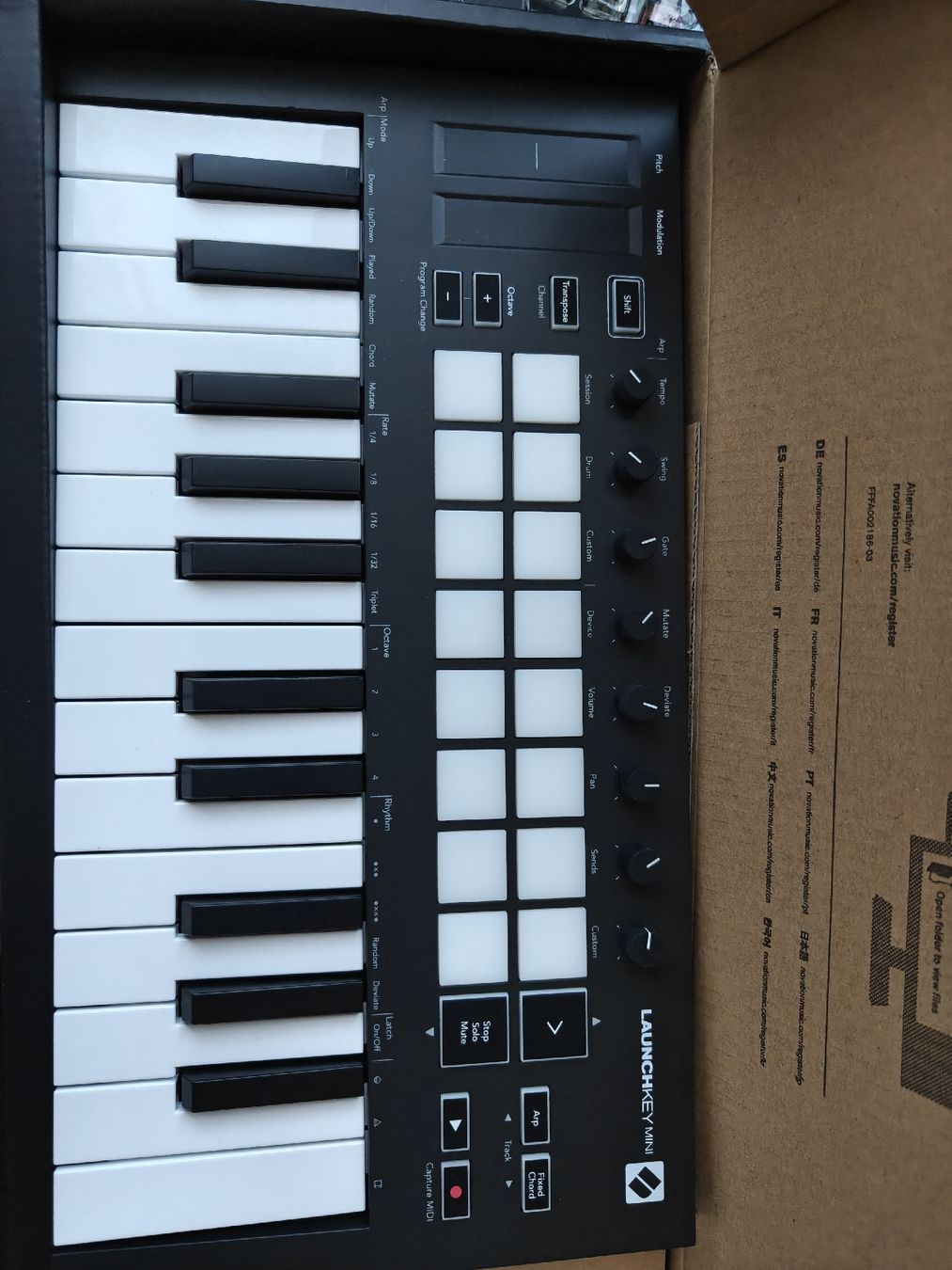 Novation Instruments de musique: Novation Launchkey Mini – Neuf (Voir description) à Regensdorf par sam_mp6m 2