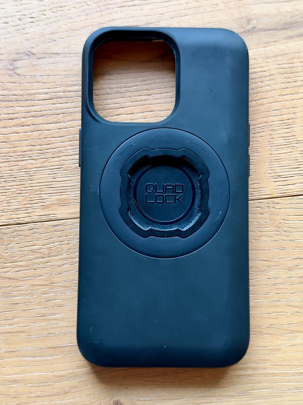 Quad Lock Covers & Schutzfolien: Quad Lock MAG Case iPhone 13 Pro – Gebraucht aus Disentis/Mustér von Kjh