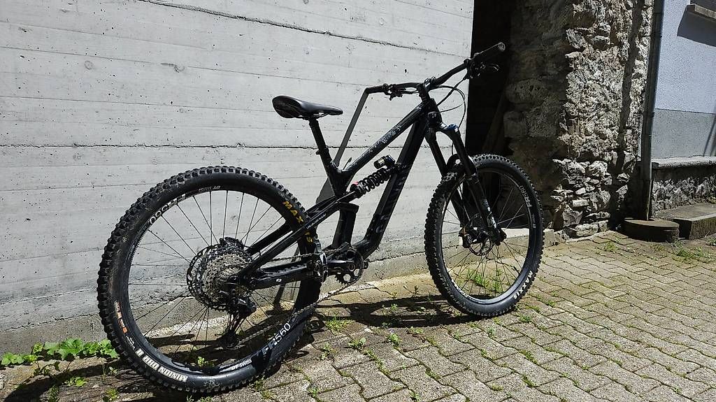 Canyon Biciclette: Canyon Torque CF8 – Usato da Chur venduto da Noturas 1