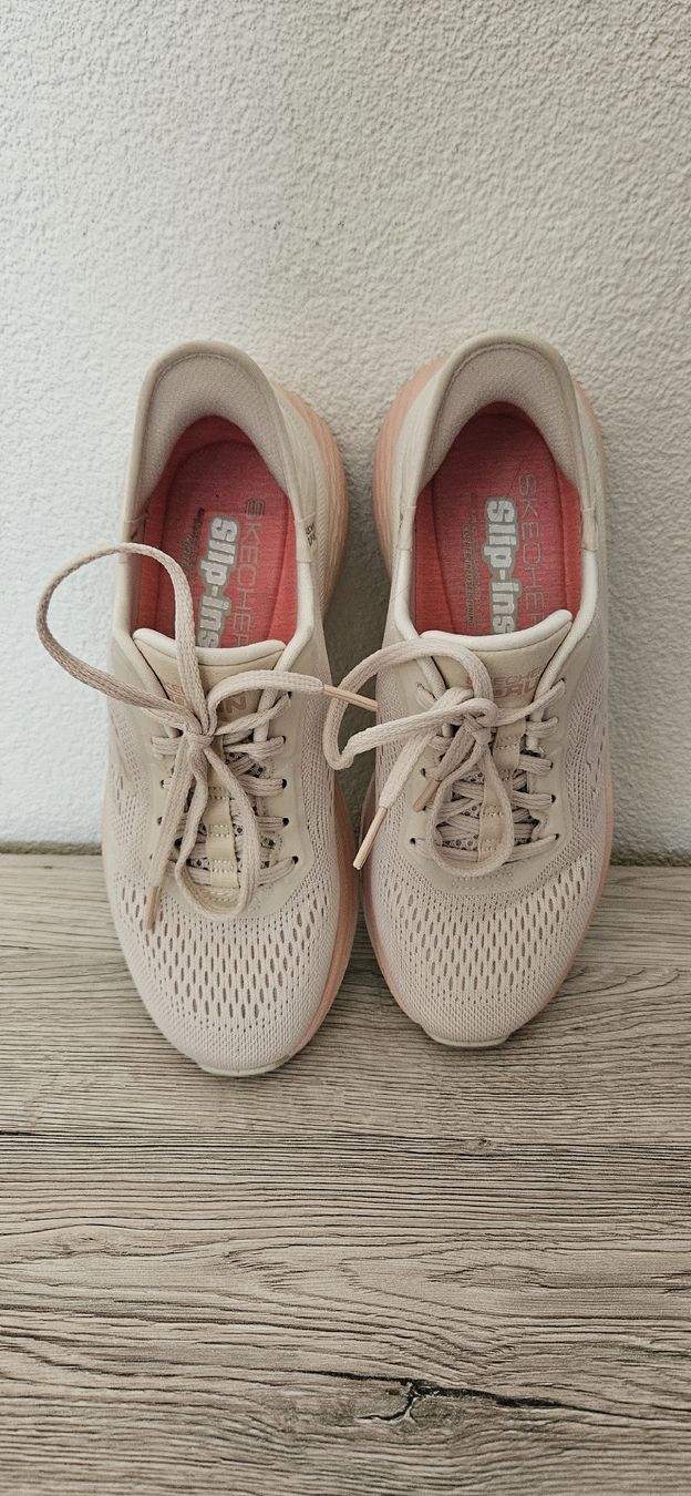 Skechers Damenschuhe: SKECHERS Max Cushioning Elite 2.0 - 36 – Neu (gemäss Beschreibung) aus Fribourg von nae_8bt5 1