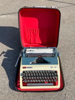Retro Schreibmaschine Daro Erika Modell 42 mit Koffer, DDR