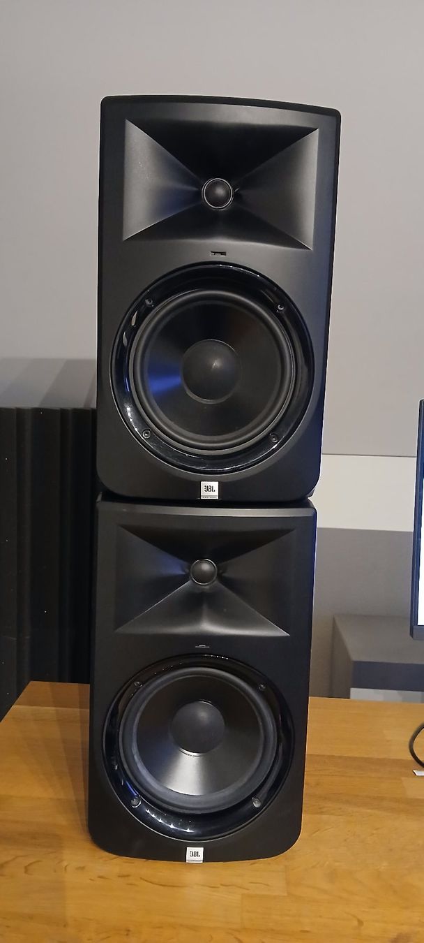 JBL Casse acustiche: JBL LSR 308P 1 Paar – Usato da Grellingen venduto da TheSoundGuy