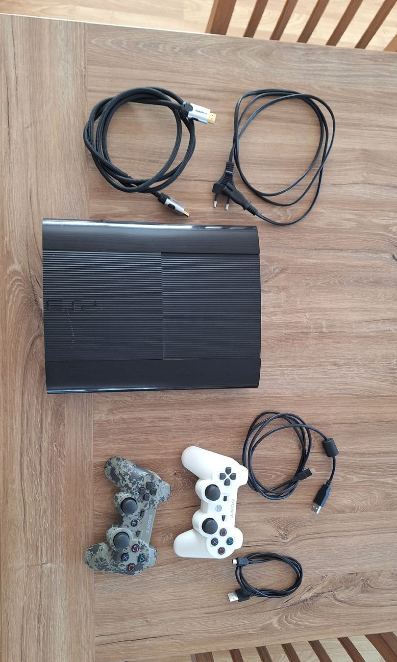 Sony Consoles: Playstation 3 mit 2 Controller und 24 Spielen – D'occasion à Kriens par Blitz95 1
