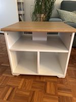 Holz Couchtisch mit Fächern