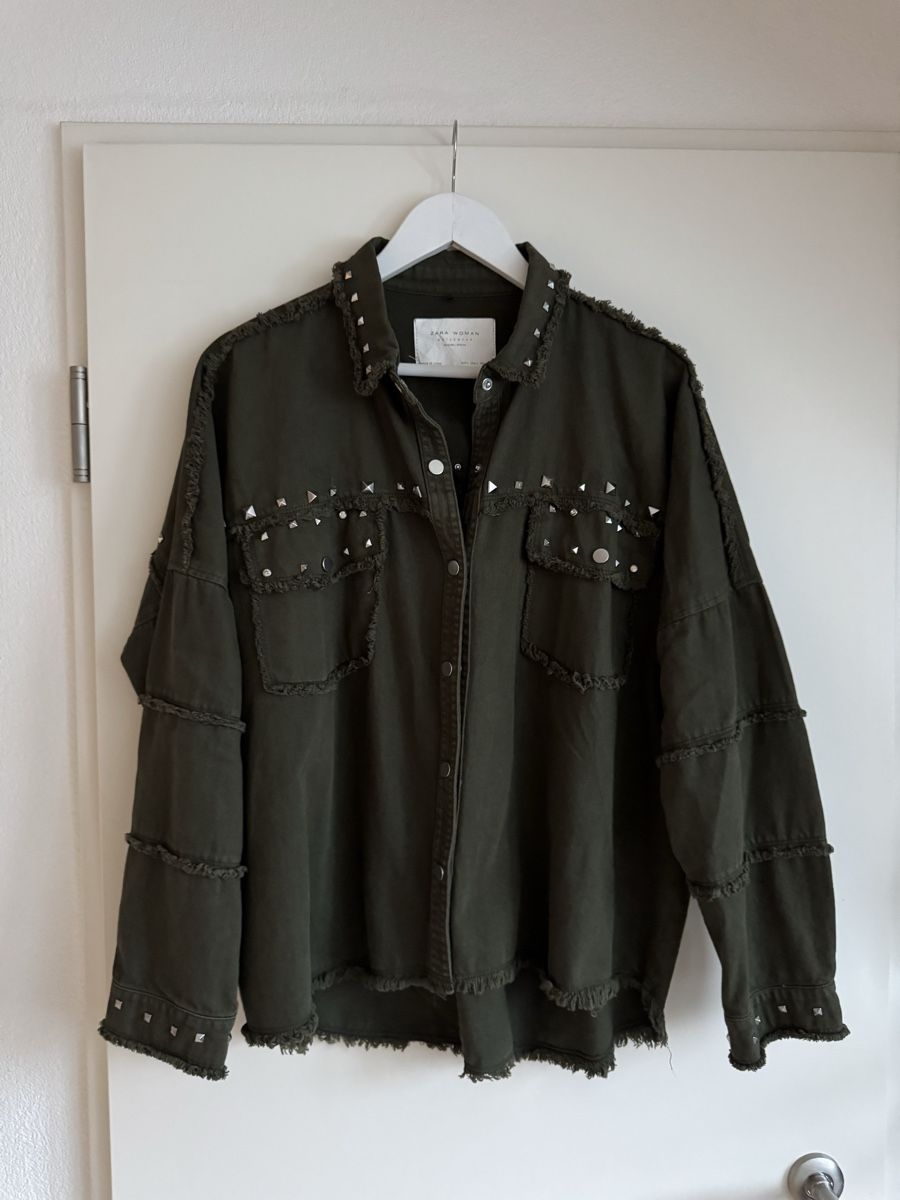 Zara Giacche: Zara Jacke Khaki Grösse L – Usato da Turbenthal venduto da elizameise