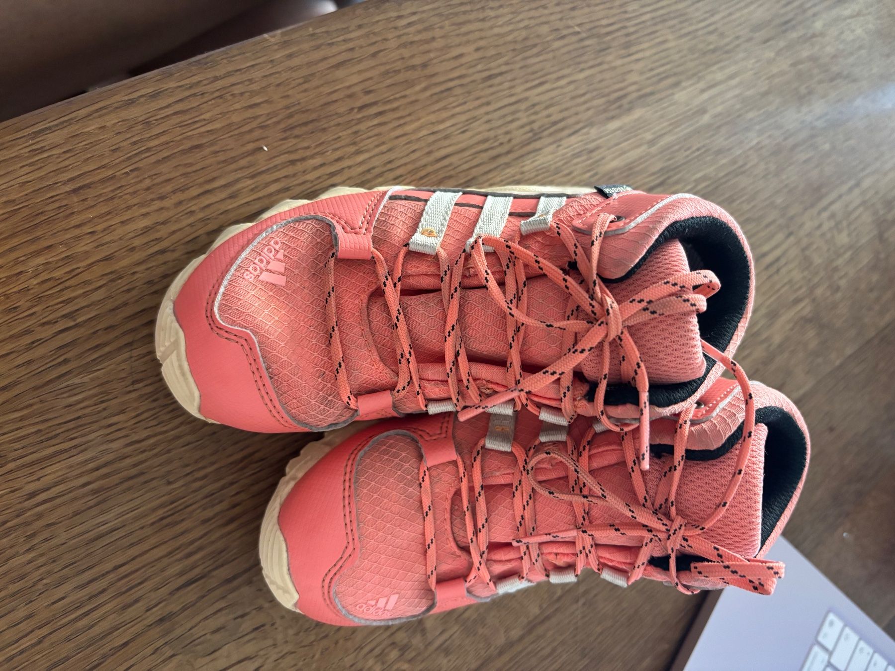 Adidas Scarpe per ragazzi: adidas Terrex Gore-Tex – Usato da Schänis venduto da Di.Va