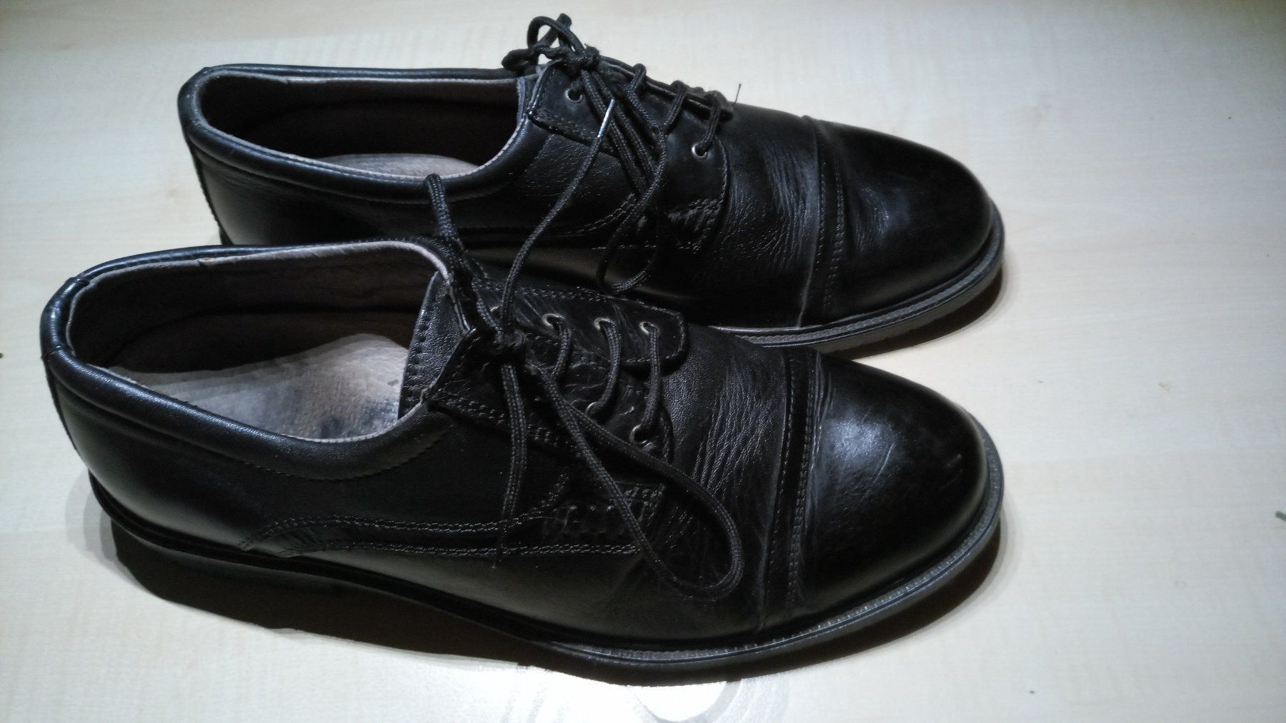 Scarpe da uomo: Herrenschuhe Grösse 42 – Usato da Guttannen venduto da zuberling