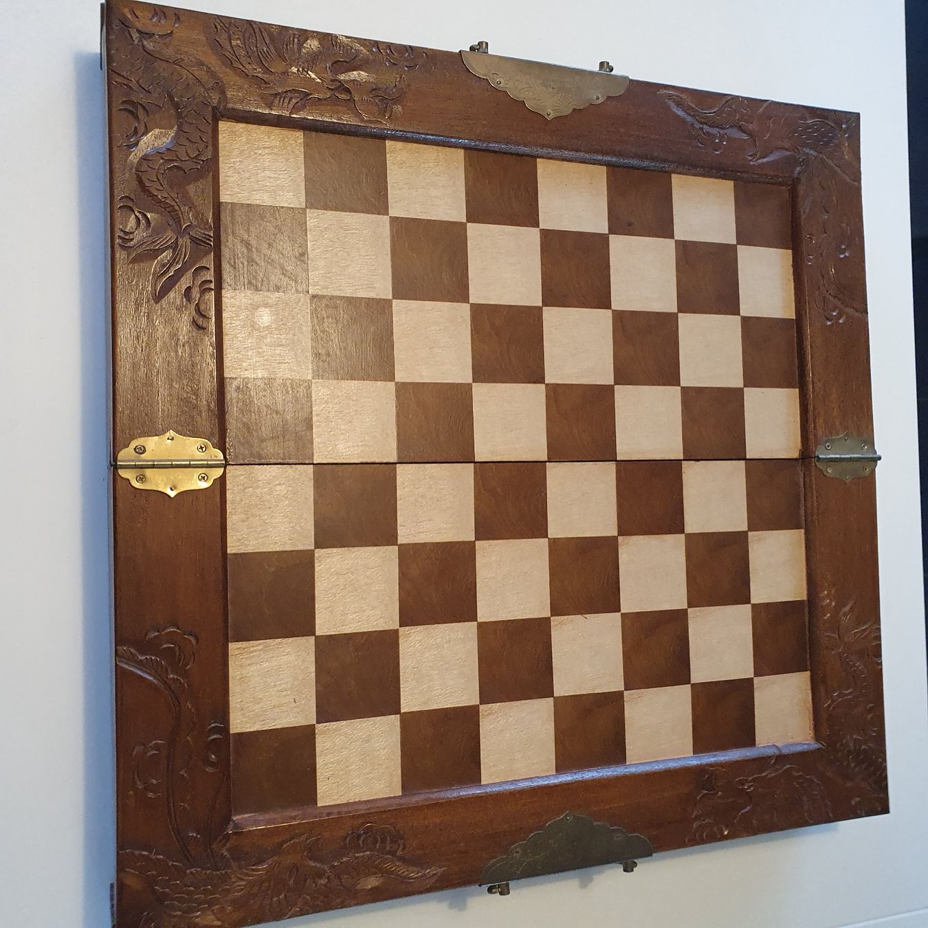 Giochi: HANDGESCHNITZTES SCHACHSPIEL 80 er – Usato da Basel venduto da M2 2