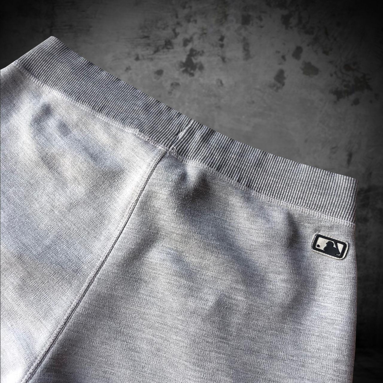 Pantalons: Jogging New Era LA Grey Men S – D'occasion à Genève par ang_7j7j 7