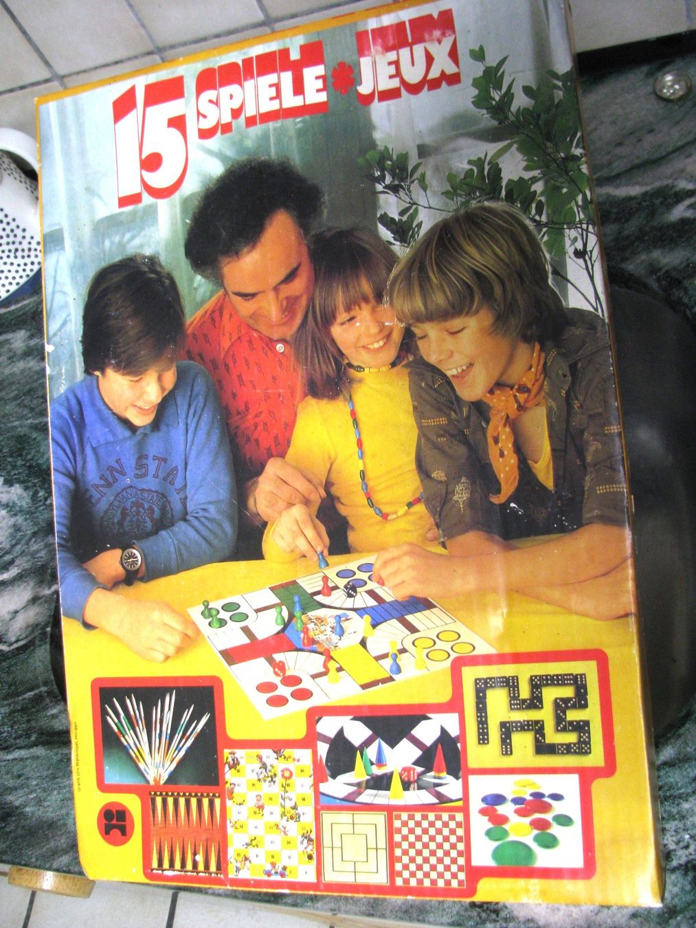 Giochi: Spielebox mit 15 Spielen – Nuovo (secondo la descrizione) da Schöftland venduto da mioplus 2