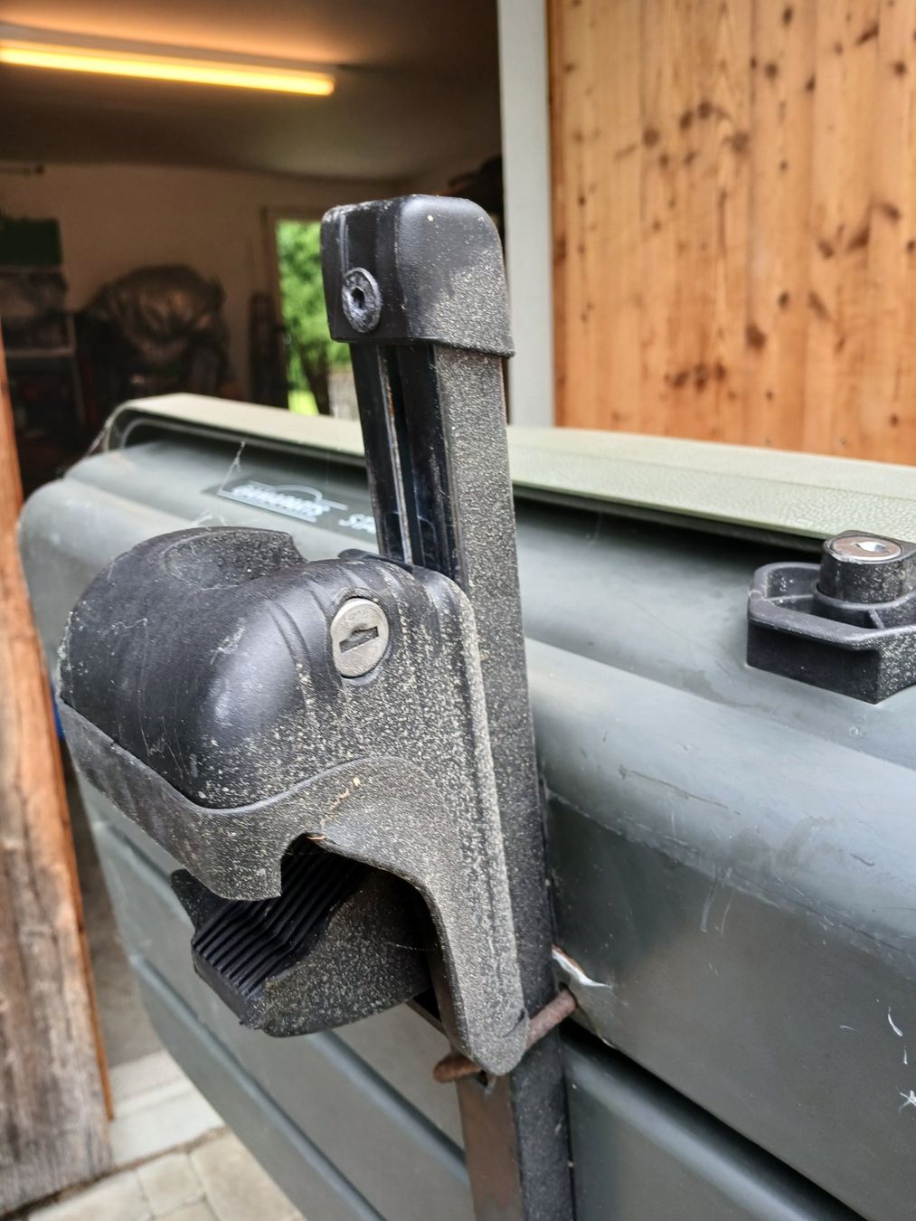 Box da tetto: Dachbox ca. 230 L, Quergestänge ca. 130cm – Usato da Hinwil venduto da Unglaubliche-Treffer 5