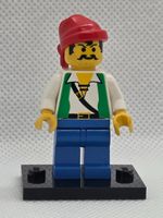 LEGO Pirates pi052 Pirate Green Vest, Blue Legs, Red Bandana