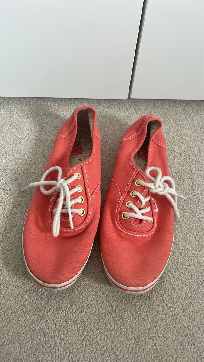 Vans Scarpe da donna: Vans Sneaker, koralle – Usato da St. Gallen venduto da flaviice