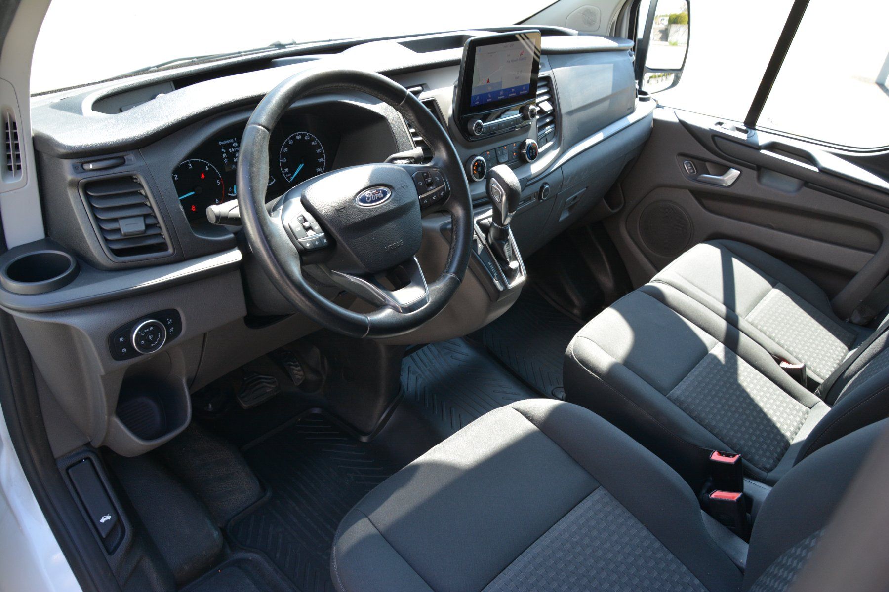 Ford Veicoli commerciali: FORD Transit Custom Van 300 L2H1 Trend A – Usato da Oberkulm venduto da Curiger-Automobile 5