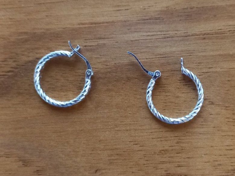 Ohrringe & -stecker: 2 Creolen Silber 925 Ohrhänger 0,7g Stk – Neu und originalverpackt aus Winistorf von acreativ4