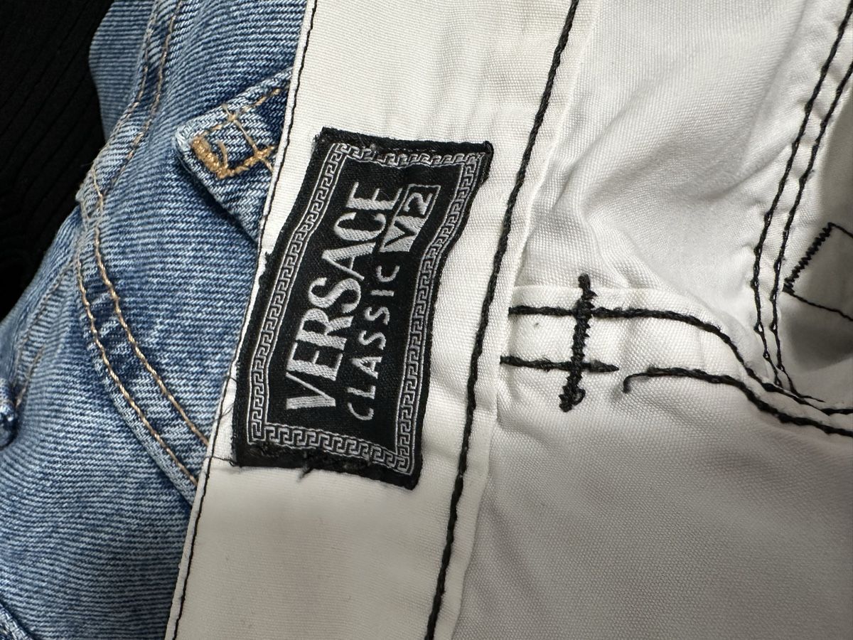 Versace Jeans: Versace Jeans V2 Classic Weiss Gr.38 – Usato da Glattbrugg venduto da SMusic98 4
