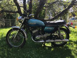 Suzuki T250 zum Restaurieren