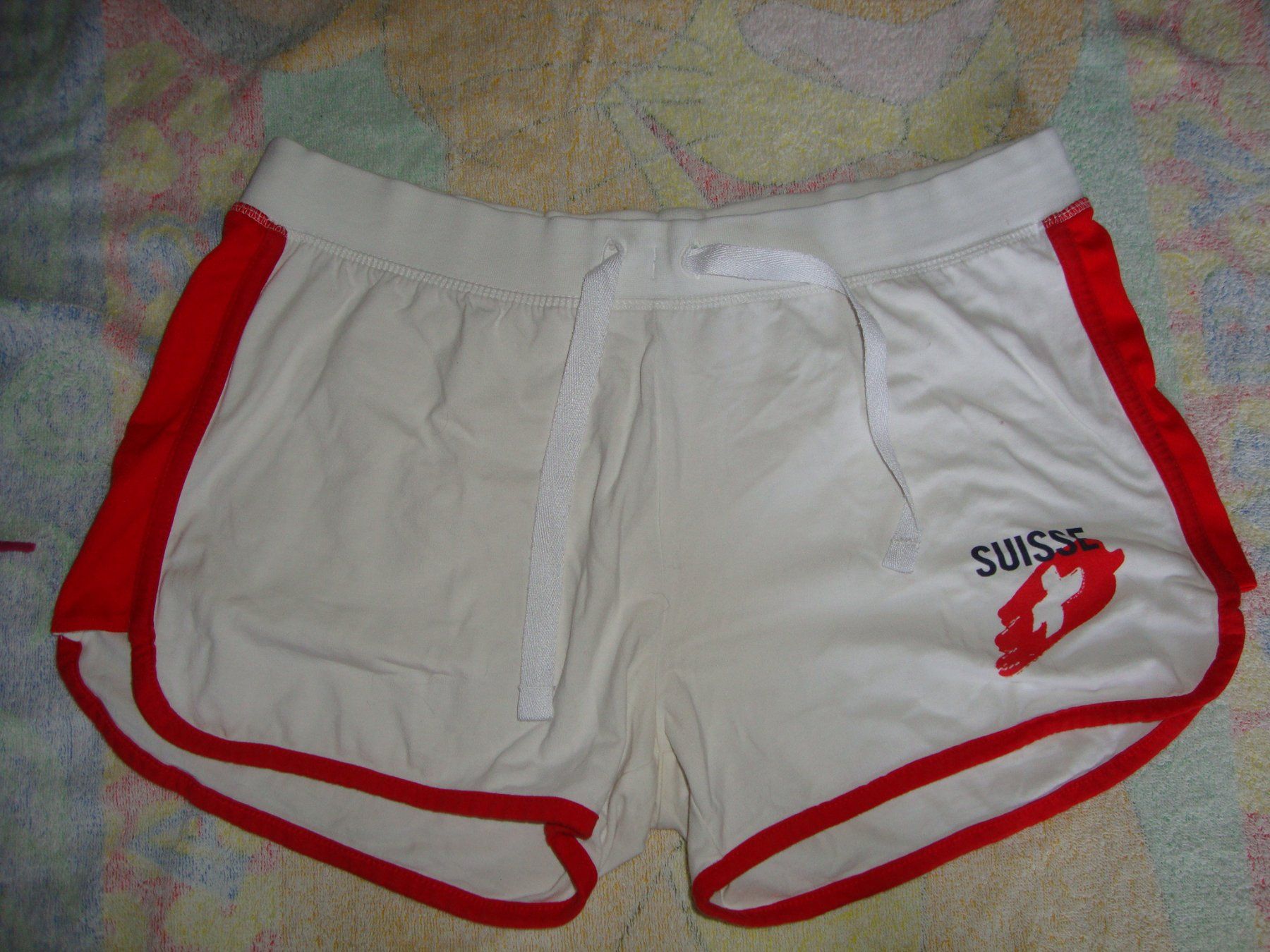 Pantaloni: 3 kurze Sommer Shorts Hosen – Usato da Laufen venduto da ereli 1