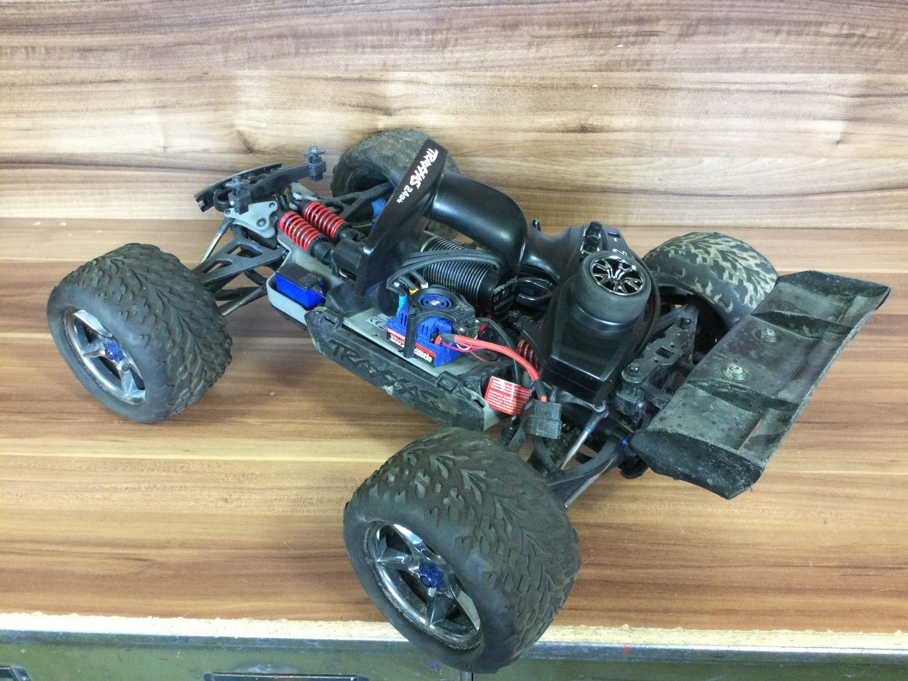 Traxxas RC Kits de montage: Gebrauchter Traxxas Model weiss ich nicht – D'occasion à Wangen SZ par kuriosum12 9